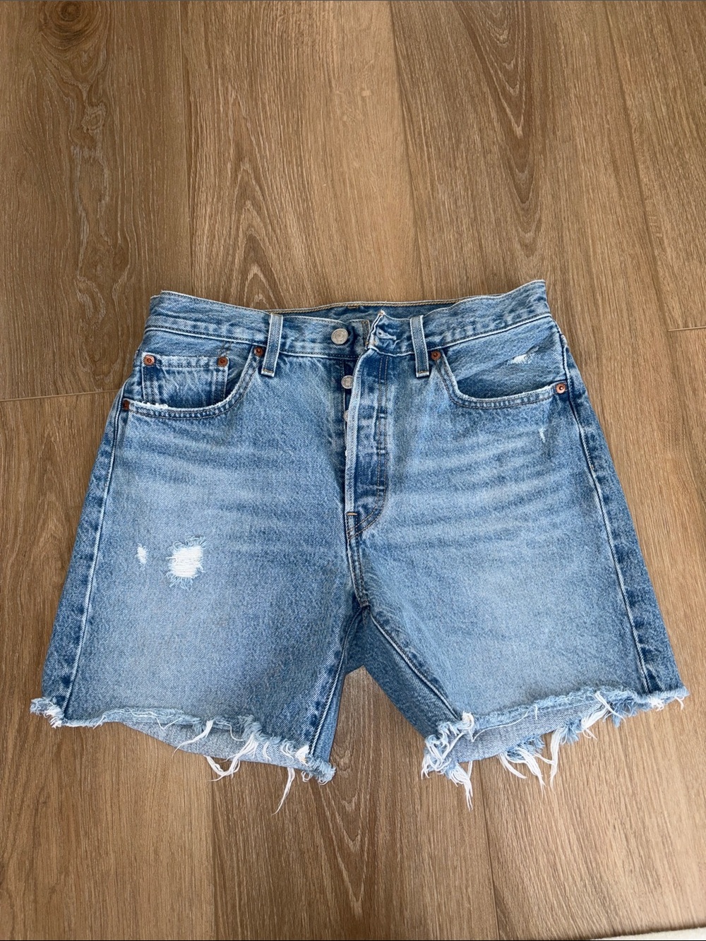 Light Blue Distressed Denim Women's Levi’s Shorts